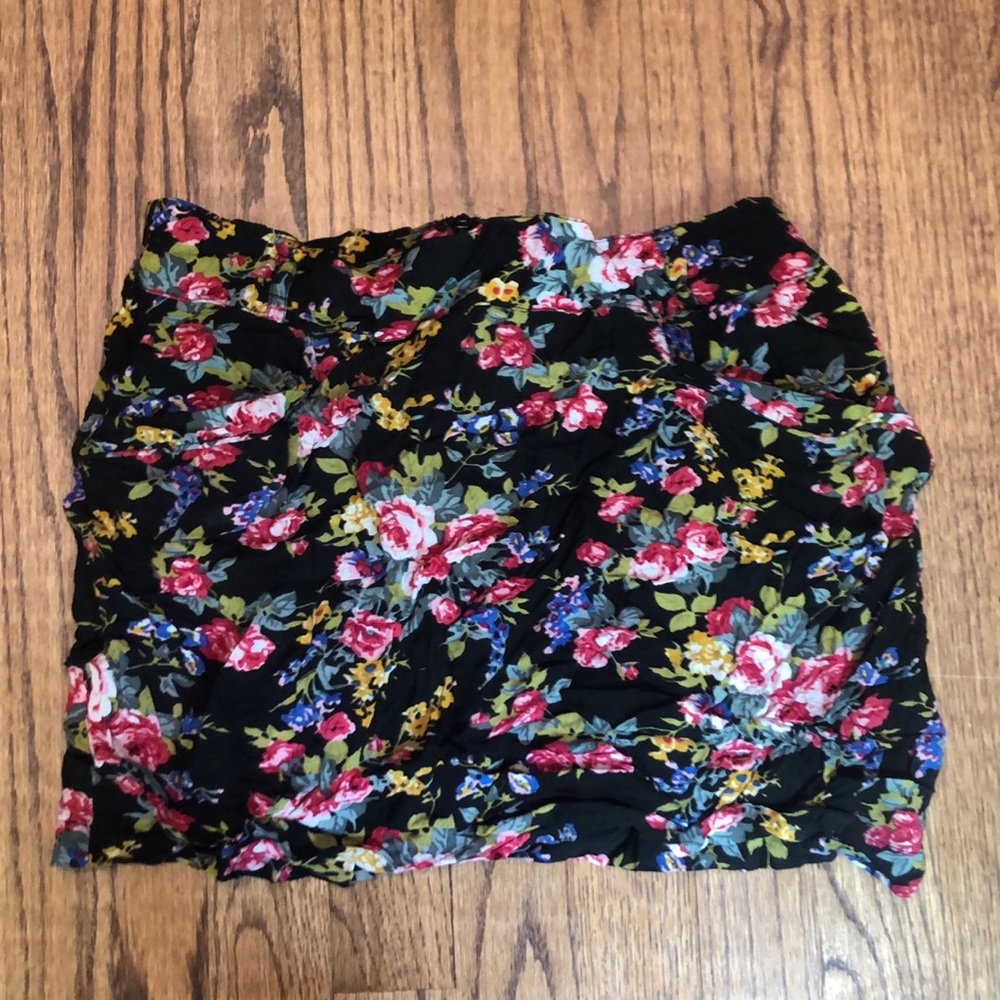 Forever 21 skirt! Size Med. 😍
